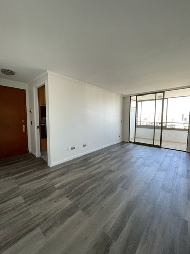 En Venta Amplio Y Hermoso Dpto. De 74 Mt2 Comuna De Ñuñoa