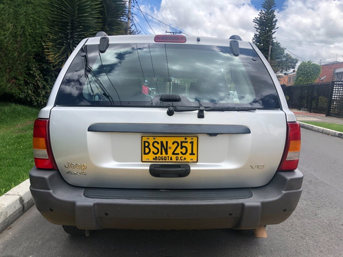 Jeep Grand Cherokee Laredo 4x4