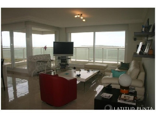 Imagen 5 de 30 de Piso Alto Frente Al Mar