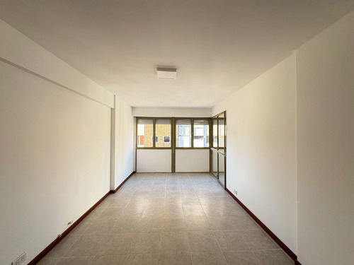 Departamento En Alquiler | 2 Dormitorios | Nueva Cordoba | Frente C/ Balcón | Zona Buen Pastor