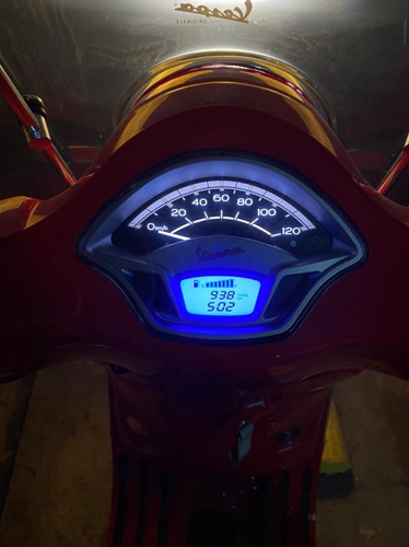 Imagen 13 de 16 de Moto Scooter Piaggio Vespa Vxl 150 2018 1 Mano 900 Km Roja