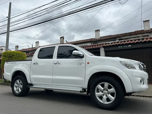 Toyota Hilux 2.5 Mt Diesel 4x2