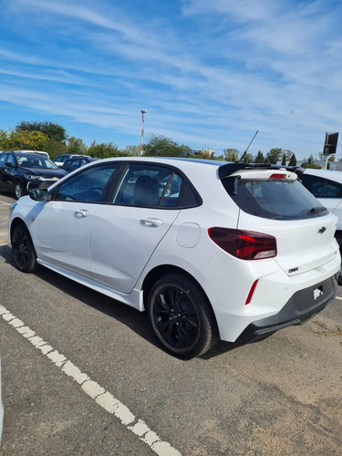 Imagen 12 de 25 de Nuevo Chevrolet Onix Rs Mt 1.0t 5p Ad