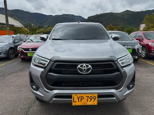 Toyota Hilux 2.4 Diésel 4X4