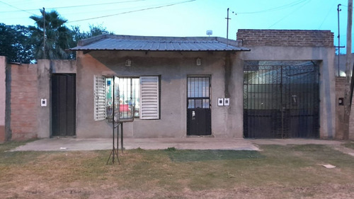 Se Vende Casa En Santo Tome Con Local Comercial
