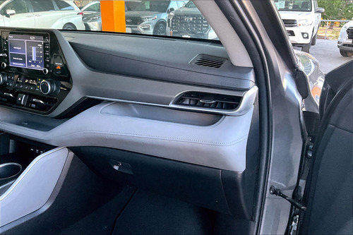 Toyota Highlander 2021