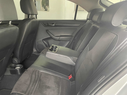 Imagen 7 de 15 de Seat Toledo 2018 1.4 Xcellence Dsg