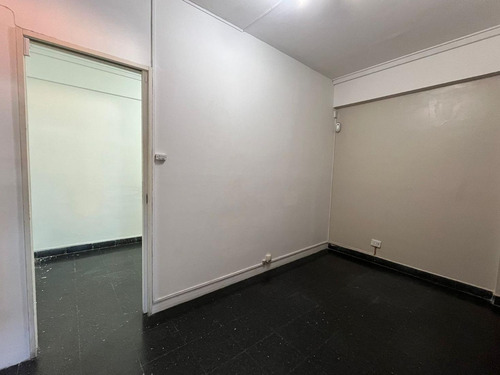 Oficina En Edificio Torre - Escobar