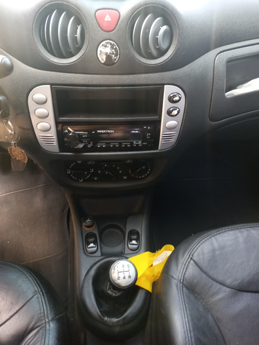 Citroën C3 1.4 8v Glx Flex 5p