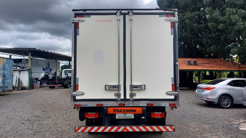 Iveco Daily 70c17 Ano 2013 Baú Refrigerado - Tk V100