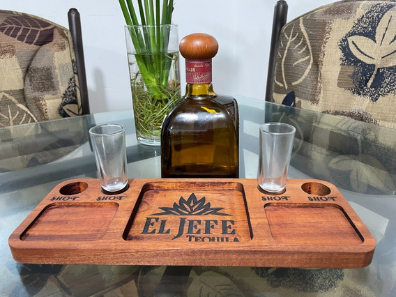 Tequila Los Jefes Cartel De Santa | MercadoLibre ?