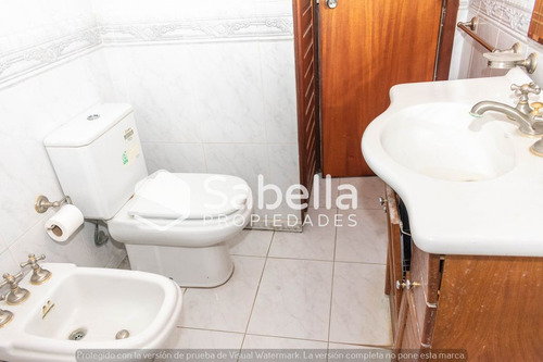 Venta De Casa 5 Dormitorios En Tolosa, La Plata.