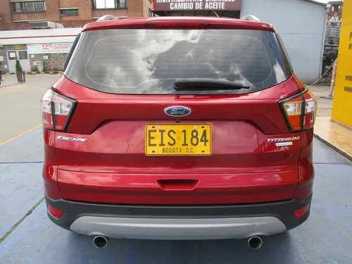 Ford Escape Titanium 4x4 2000cc At Aa