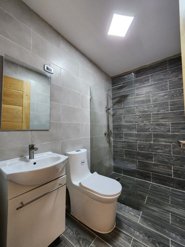Vendo Exclusivo Y Elegante Complejo De Villas Y Townhouses En Juan Dolio A 3 Minutos De La Playa Hemingway, República Dominicana