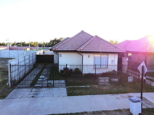 Casa En Venta De 2 Dorm. En Talca