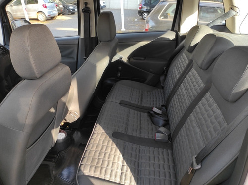 Imagem 5 de 8 de Fiat Idea 2013 1.8 16v Adventure Flex Dualogic 5p