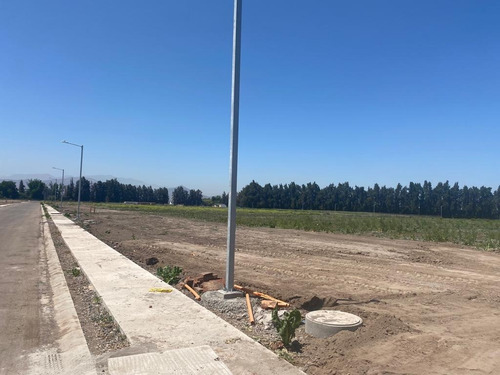 Condominio, Guardias 24/7 En Chicureo, A Pasos De Colegios