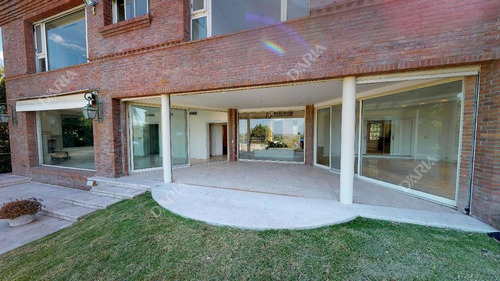 Imagen 21 de 30 de Gran Chalet En El Mejor Cul De Sac, Con Excelente Vista Al Rio.