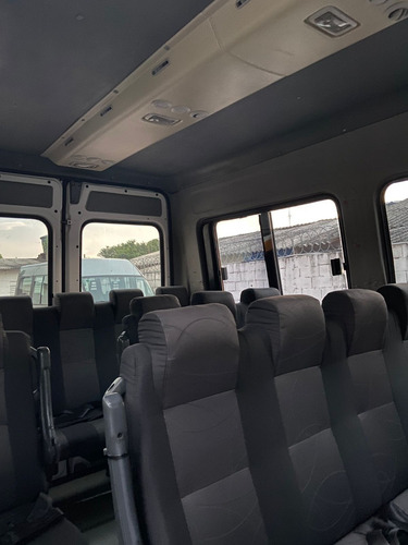 Imagem 12 de 13 de Fiat Ducato Escolar 2014 Com 20 Lugares