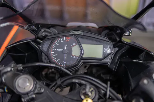 Yamaha R3 2015