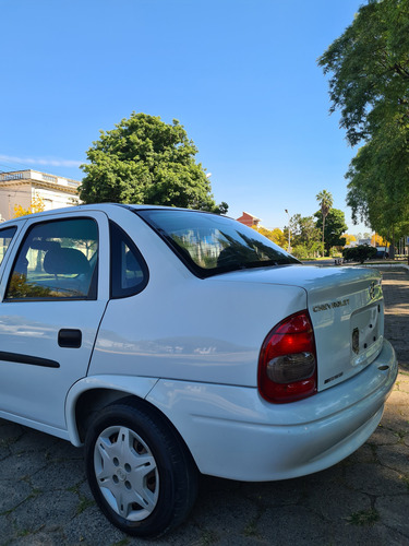Chevrolet Corsa Classic 1.6 Gl Aa Super