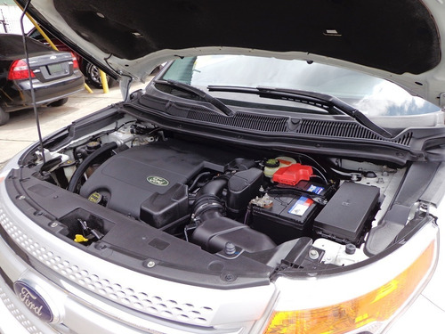 Imagen 10 de 12 de Ford Explorer Limited 2015 V6 4x4 Automático