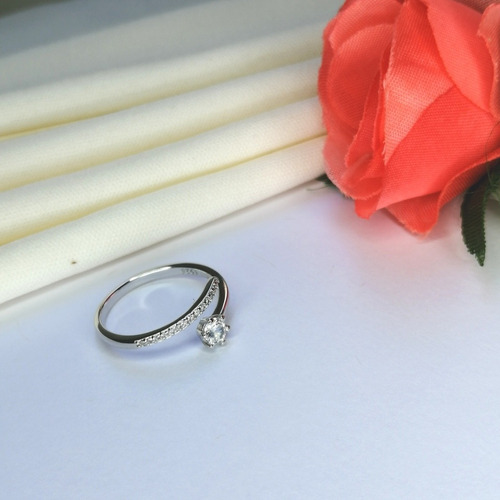 Anillo Ajustable Estilo Simple Zirconia Plata 925