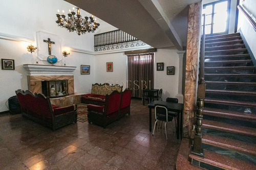 Imagen 3 de 11 de Casa En Venta O Renta De 10 Habitaciones En El Centro De Antigua Guatemala