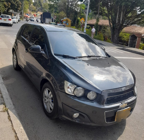 Chevrolet Sonic 1.6 Lt 5 p