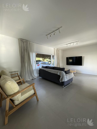Casa En Venta 4 Amb En Barrio Cerrado Altos Del Sol