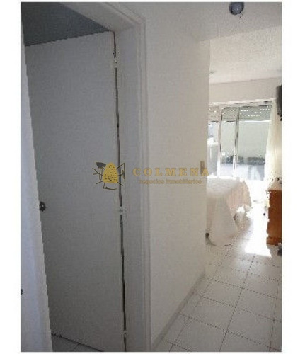 Apartamento En Muy Buena Ubicacion, Cerca Del Puerto De 2 Dor, 2 Baños, Con Amplia Terraza Con Churrasquero. Consulte!!!!!!- Ref: 2034