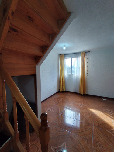 Venta Departamento De 2 Pisos En La Pintana