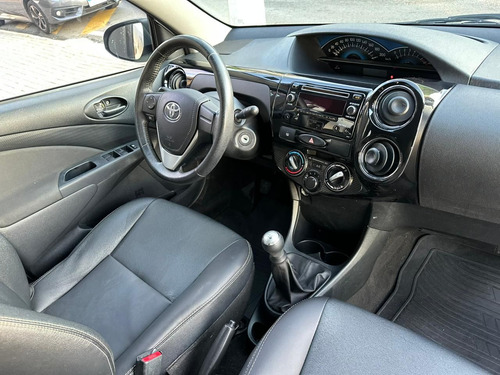 Toyota Etios ETIOS XLS Sedan 1.5 Flex 16V 4p Mec.