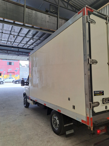35s14 Caminhonete Bau Refrigerado .