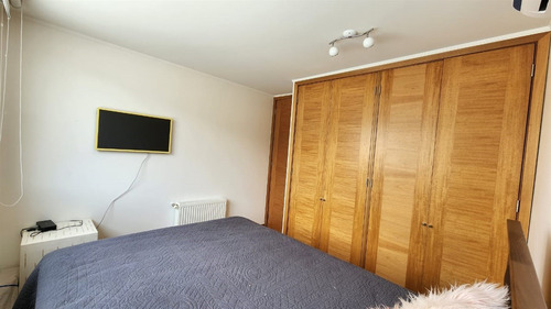 Casa En Arriendo Amoblada De 5 Dorm. En Colina