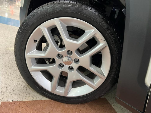 Imagem 19 de 20 de Jeep Renegade Limited 1.8 Branca 4p Automático