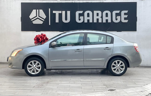 Nissan Sentra 2.0 Emotion Mt