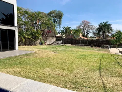 Renta Casa Nueva Con Jardín En Condominio En Acapatzingo, Cuernavaca, Morelos