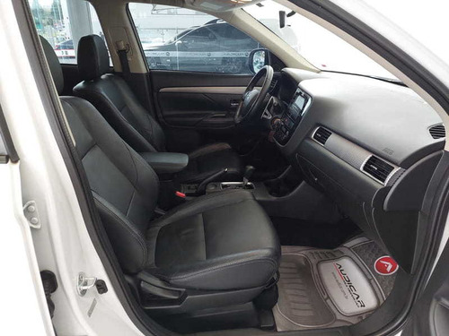 Imagem 14 de 15 de Mitsubishi Outlander 2.0 16v 160cv 2015