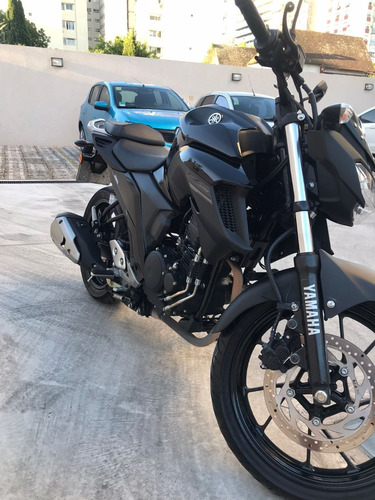 Imagen 2 de 8 de Yamaha Fz 25 Negra