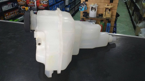 Imagen 5 de 9 de Deposito Bidon De Agua Toyota Hilux 16 / 17 Original Egs