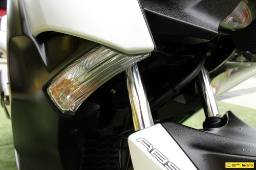 Yamaha X-max 300