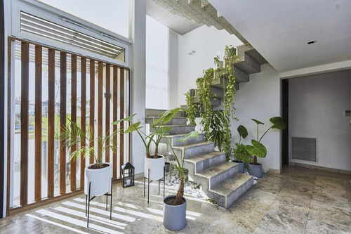 Imagen 7 de 30 de Venta | Casa Con 4 Dormitorios Más Dependencia | Lote Al Agua | El Golf