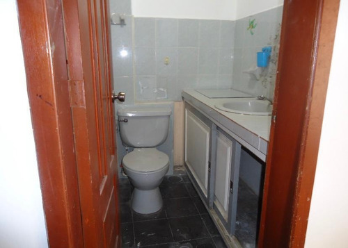 Imagen 4 de 14 de Vendo Propiedad Con: Casa + 3 Dptos + Local Comercial