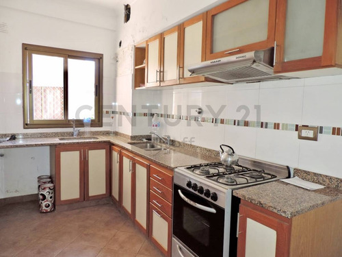 Imagen 8 de 30 de Semipiso De 2 Dormitorios En Venta En La Plata