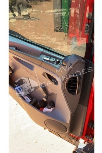 Imagem 12 de 12 de Caminhão Mercedes 2040 - 4x2 T