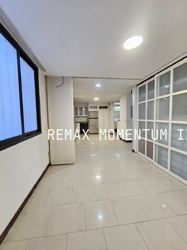 Apartamento/oficina En Venta. Las Mercedes (sm)