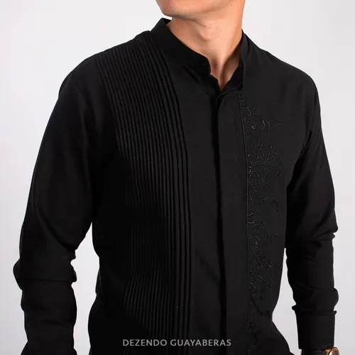 Guayabera Yucateca Cuello Con Bordado Lateral Mod Cuzama