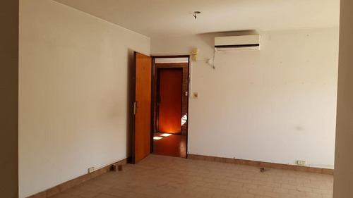 Departamento En Venta - 2 Dormitorios 1 Baño 1 Cochera - 54mts2 - Tolosa