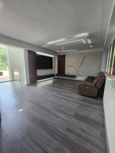 Townhouse En Venta En Mañongo - Wc